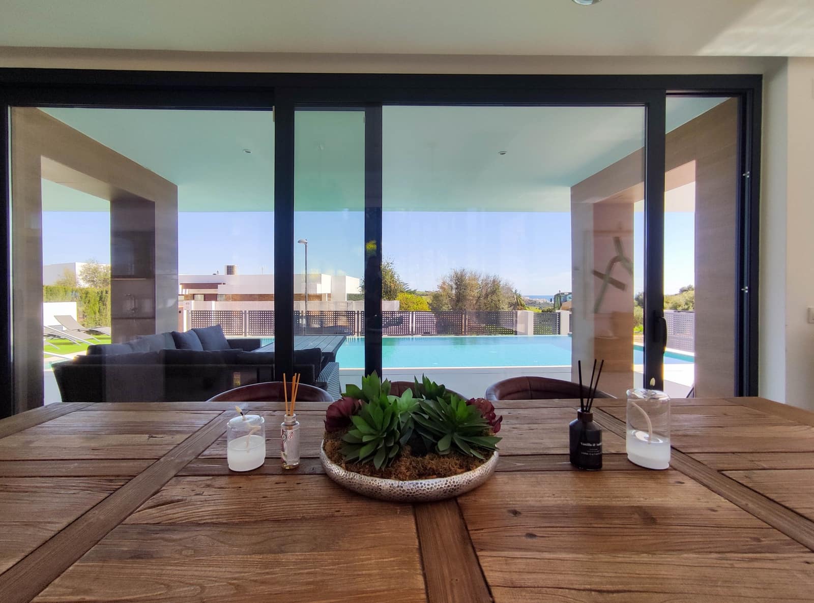 Chalet de 3 habitaciones en Estepona en venta con piscina garaje - 1.440.000 € (Ref: 9721053)