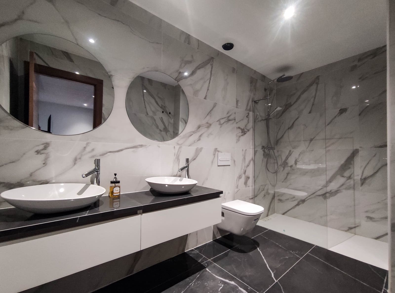 Chalet de 3 habitaciones en Estepona en venta con piscina garaje - 1.440.000 € (Ref: 9721053)