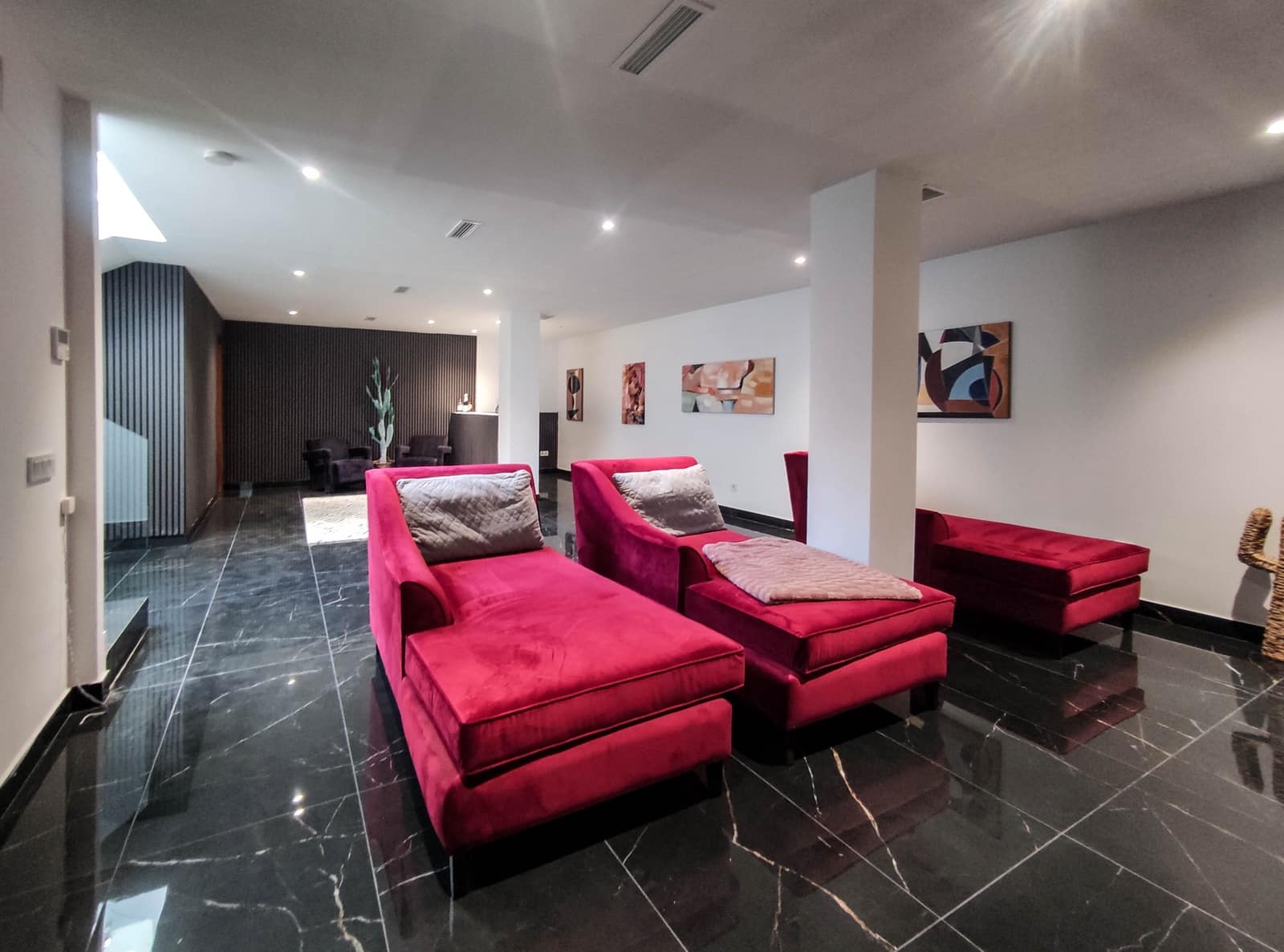 Chalet de 3 habitaciones en Estepona en venta con piscina garaje - 1.440.000 € (Ref: 9721053)