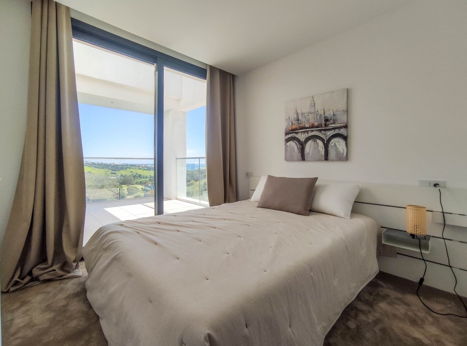 Chalet de 3 habitaciones en Estepona en venta con piscina garaje - 1.440.000 € (Ref: 9721053)