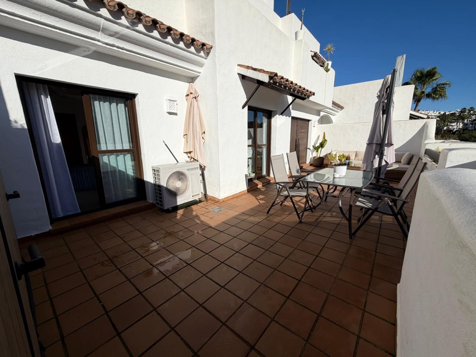 2 bedroom Apartment for sale in Estepona with pool garage - € 380,000 (Ref: 9721054)