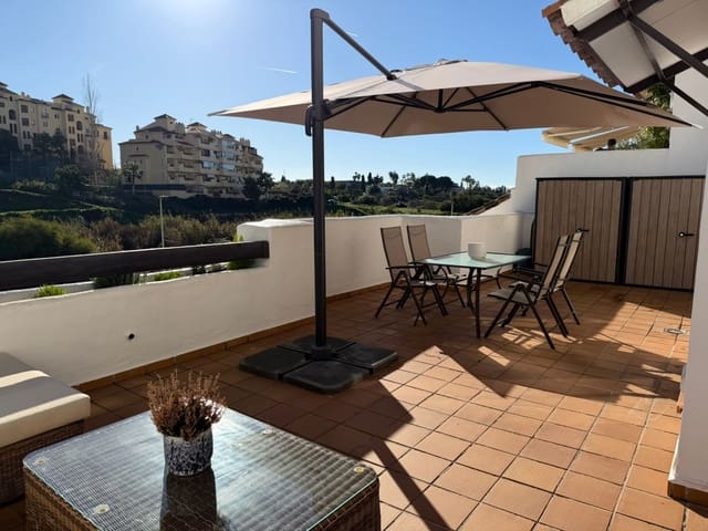 2 bedroom Apartment for sale in Estepona with pool garage - € 380,000 (Ref: 9721054)