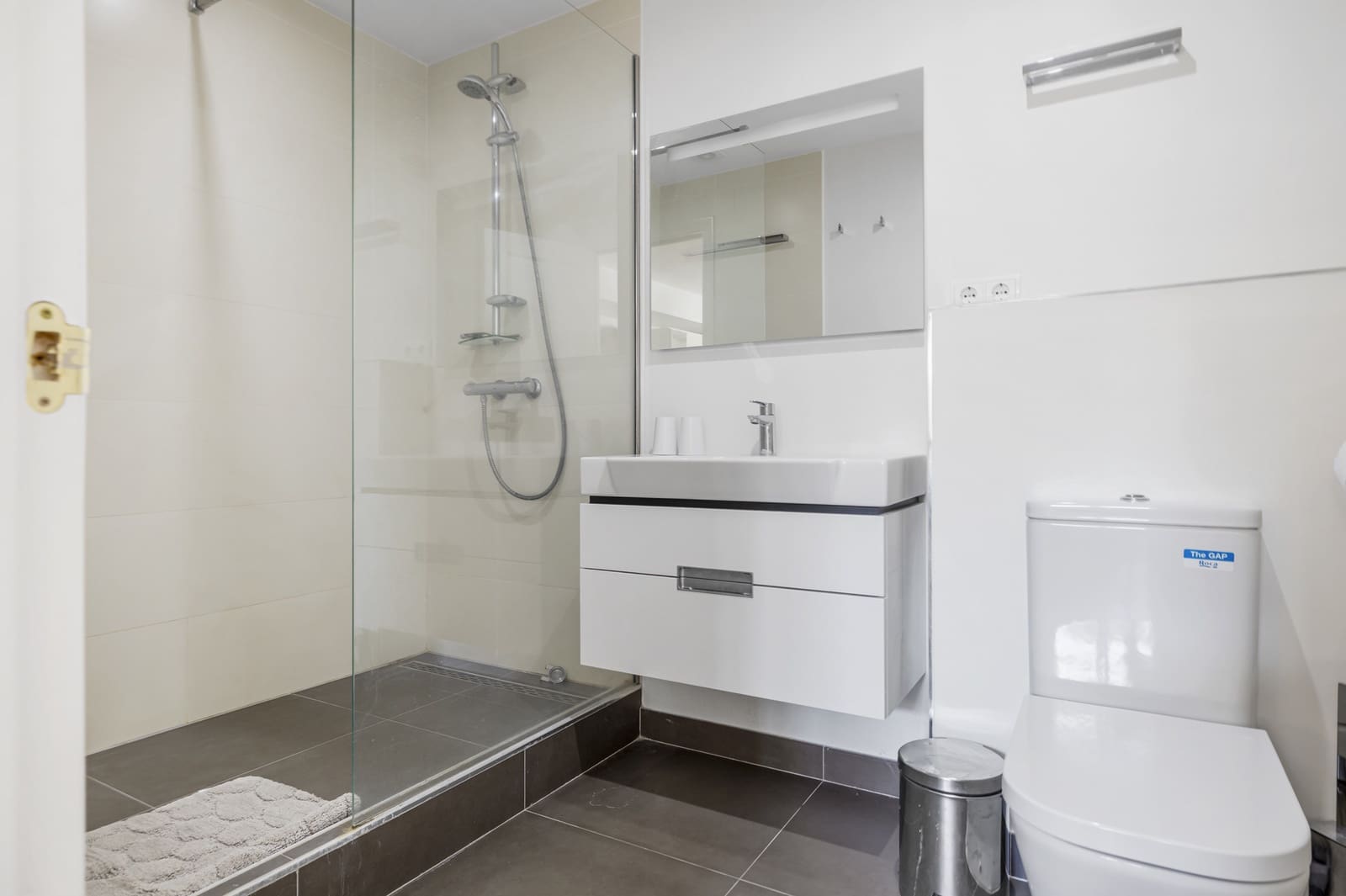 5 sovrum Hus till salu i Benahavis med pool garage - 995 000 € (Ref: 9780089)