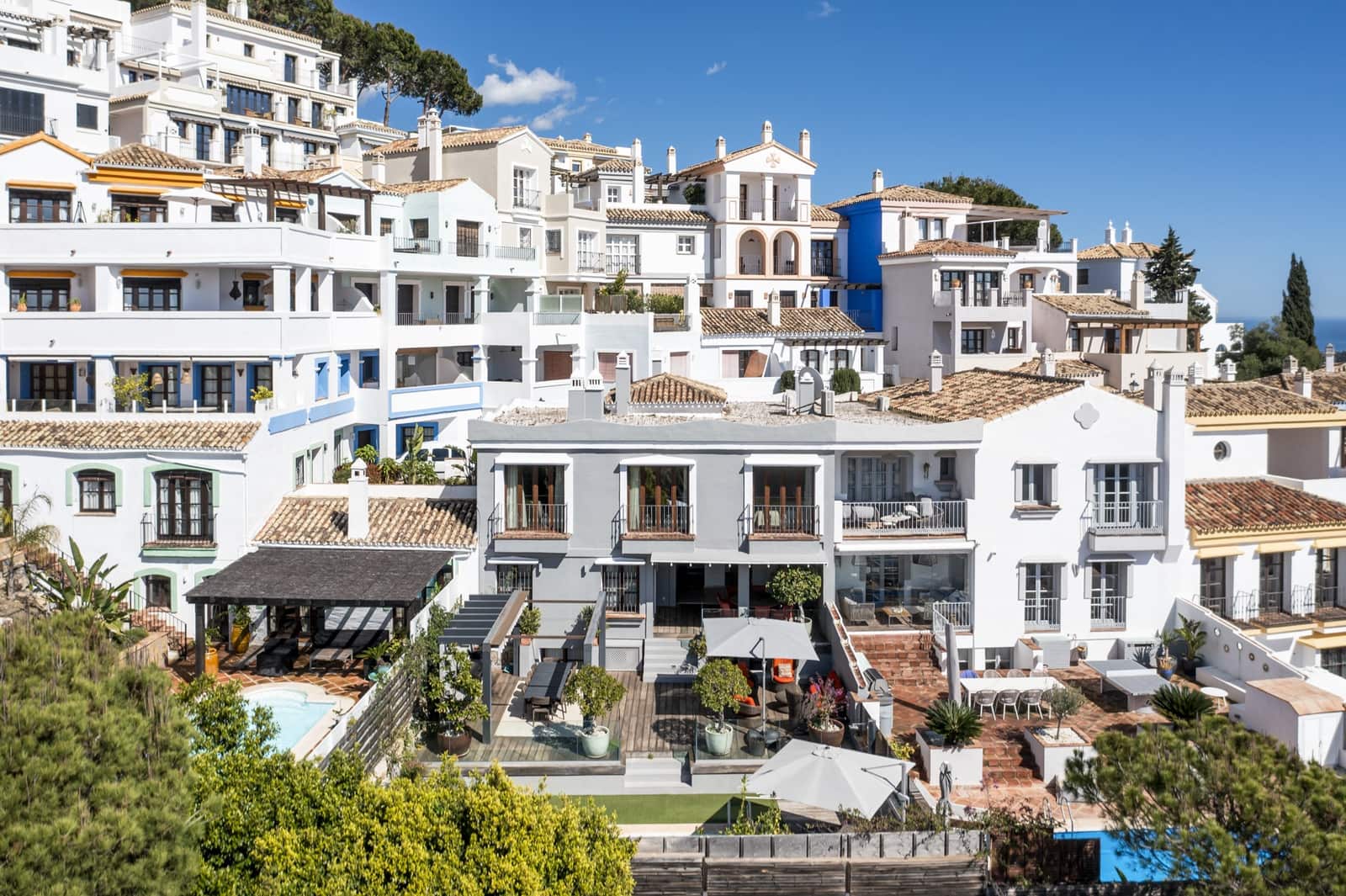 5 sovrum Hus till salu i Benahavis med pool garage - 995 000 € (Ref: 9780089)