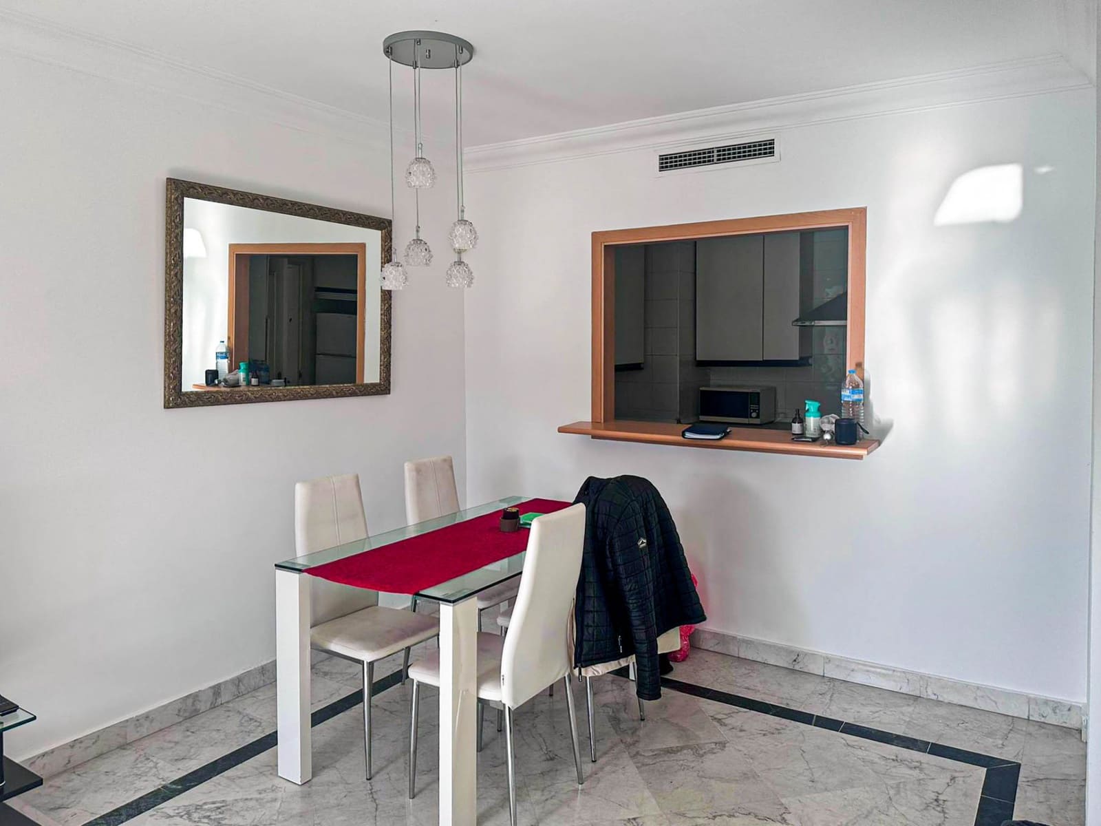 2 bedroom Apartment for sale in Puerto Banus with pool garage - € 650,000 (Ref: 9780091)