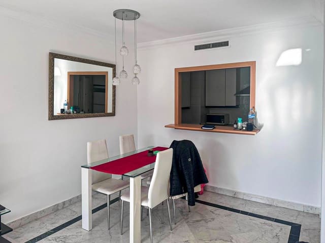 2 bedroom Apartment for sale in Puerto Banus, Marbella with pool garage - € 650,000 (Ref: 9780091)