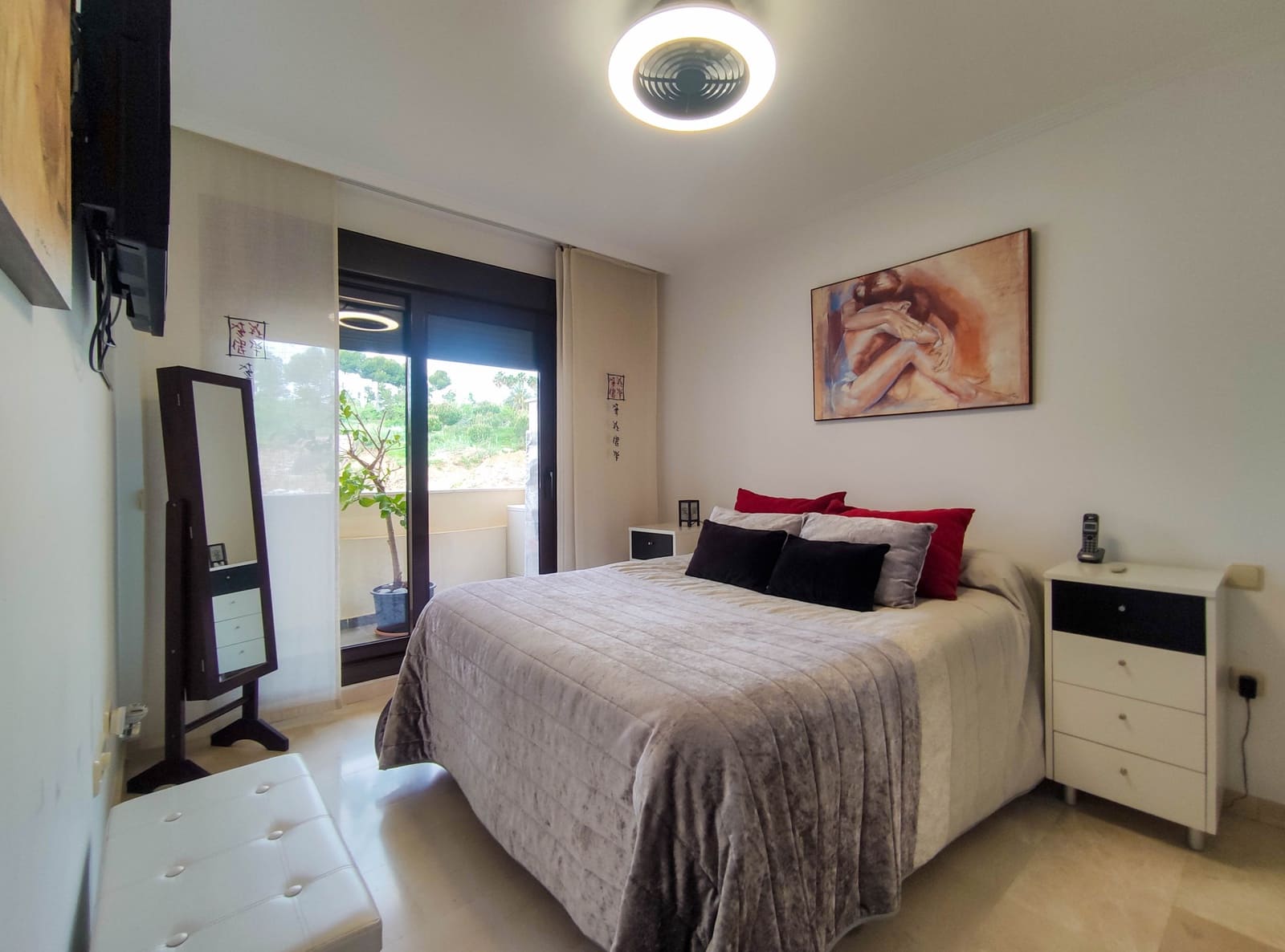 3 quarto Apartamento para venda em Estepona com piscina garagem - 449 000 € (Ref: 9798612)