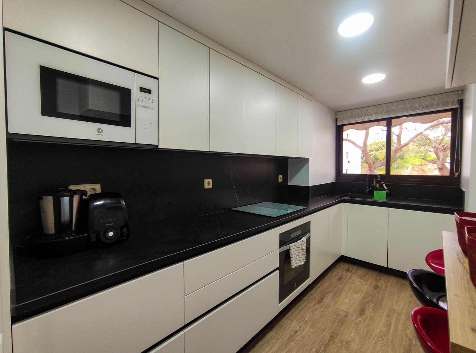 3 quarto Apartamento para venda em Estepona com piscina garagem - 449 000 € (Ref: 9798612)