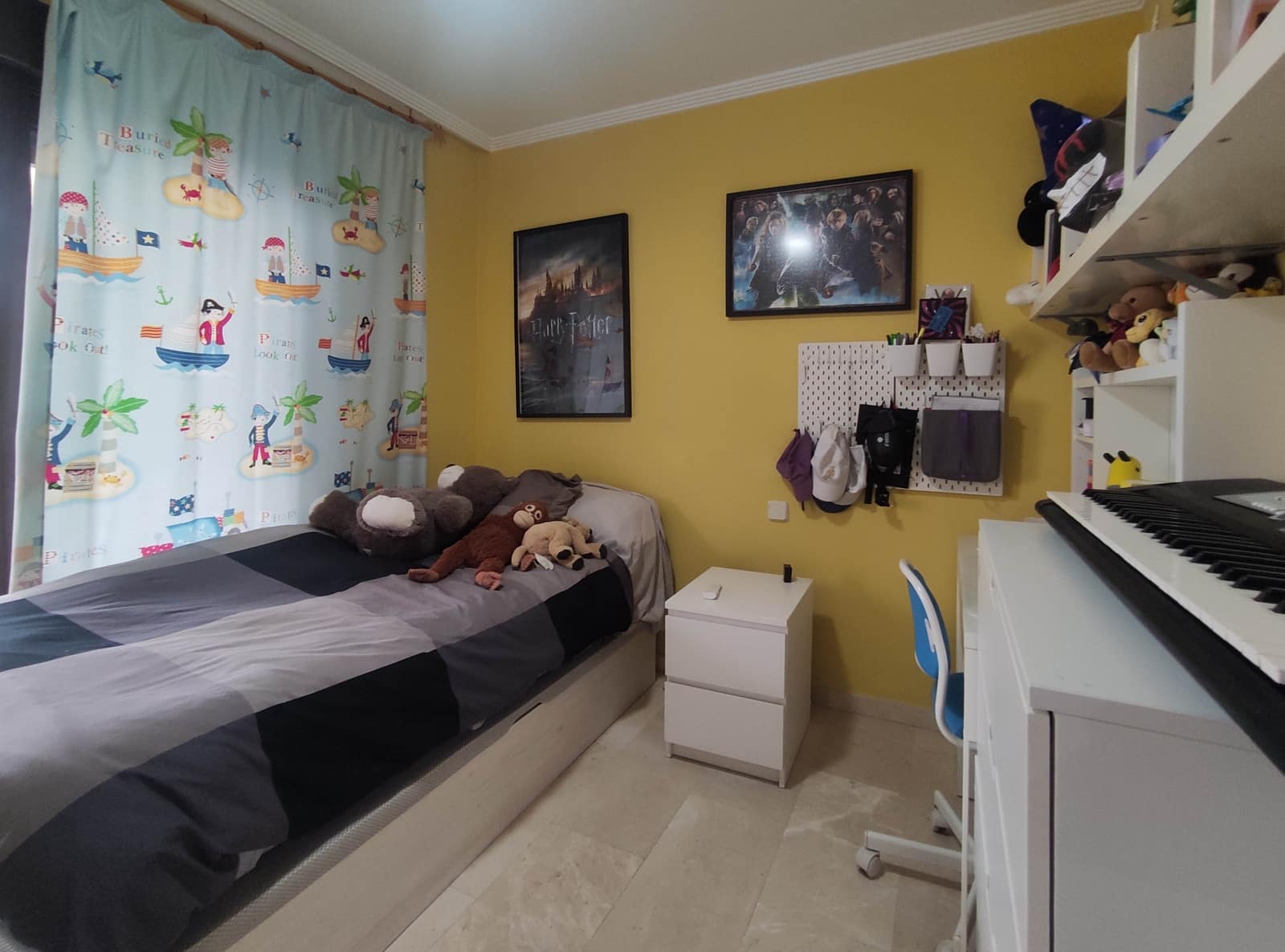 3 quarto Apartamento para venda em Estepona com piscina garagem - 449 000 € (Ref: 9798612)