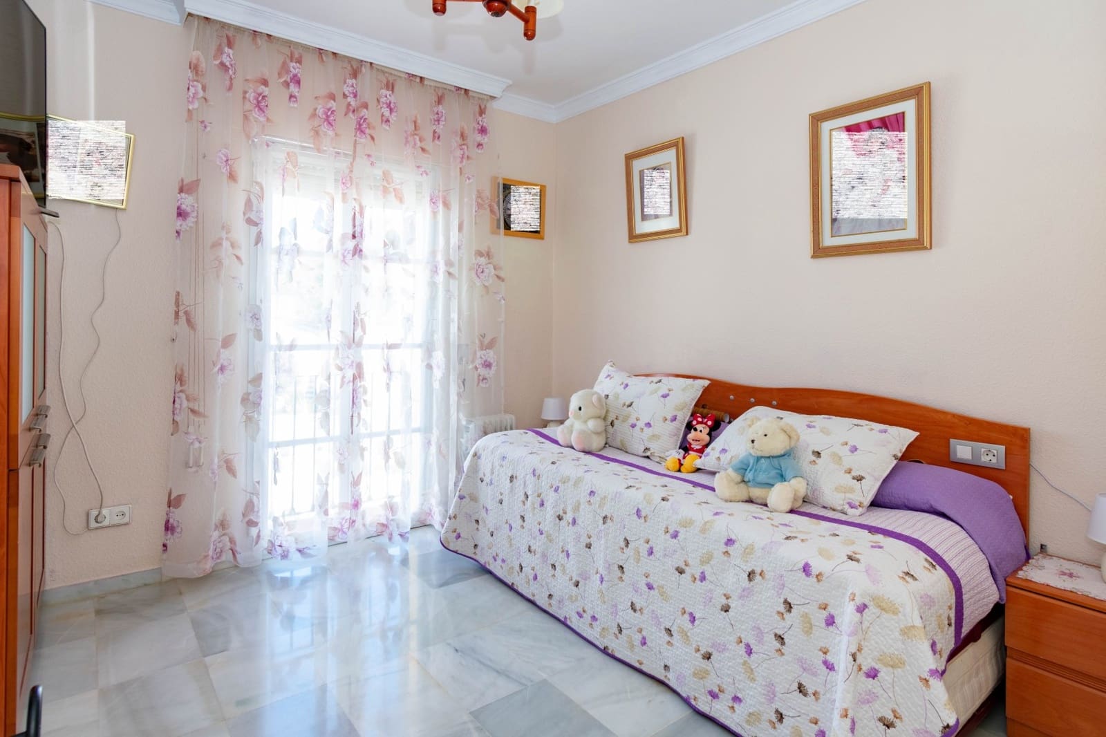 Casa de 3 habitaciones en Estepona en venta con piscina garaje - 449.000 € (Ref: 9833204)