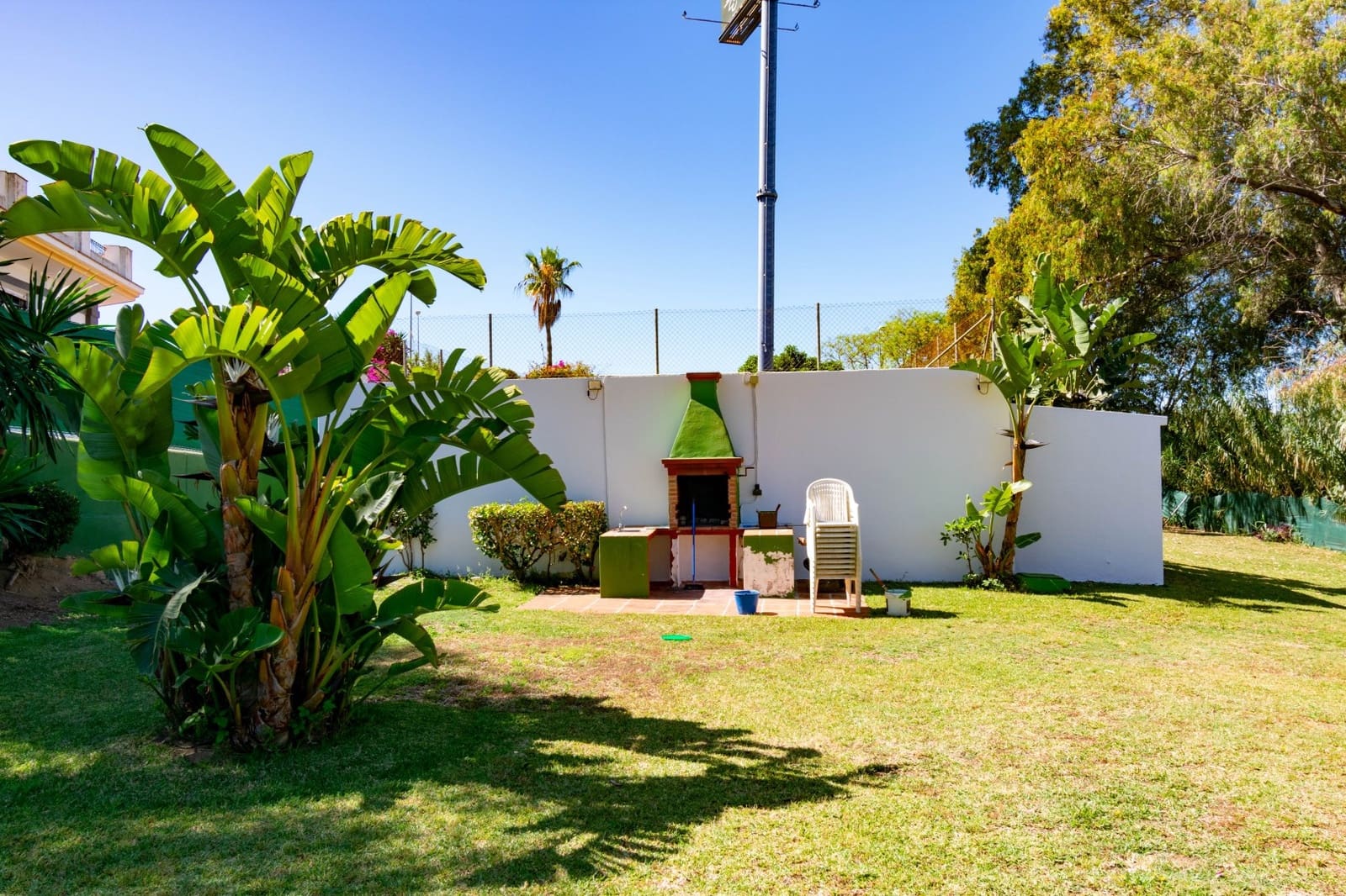 Casa de 3 habitaciones en Estepona en venta con piscina garaje - 449.000 € (Ref: 9833204)