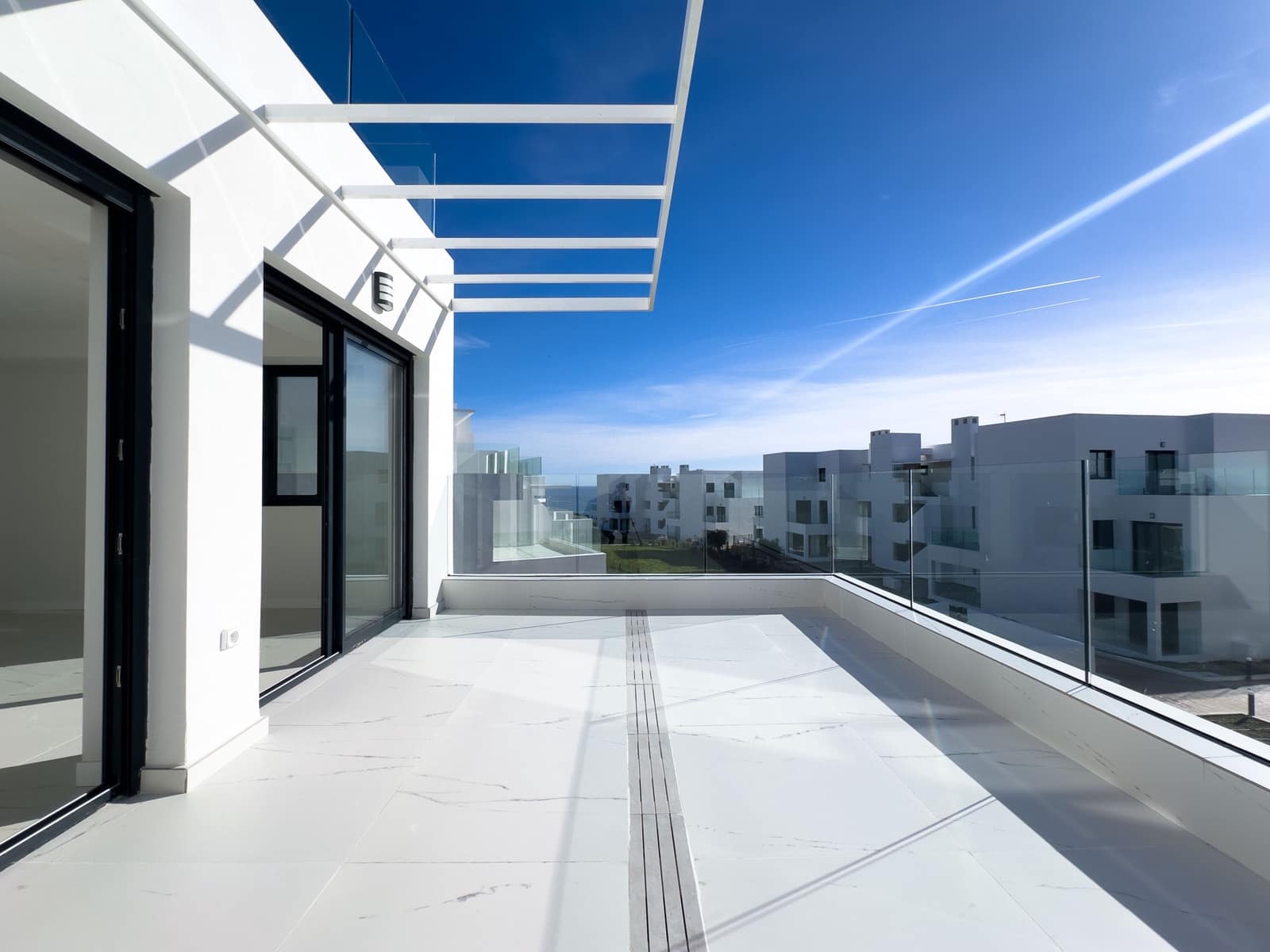 2 soveværelse Lejlighed til salg i Casares med swimmingpool garage - € 505.000 (Ref: 9891616)