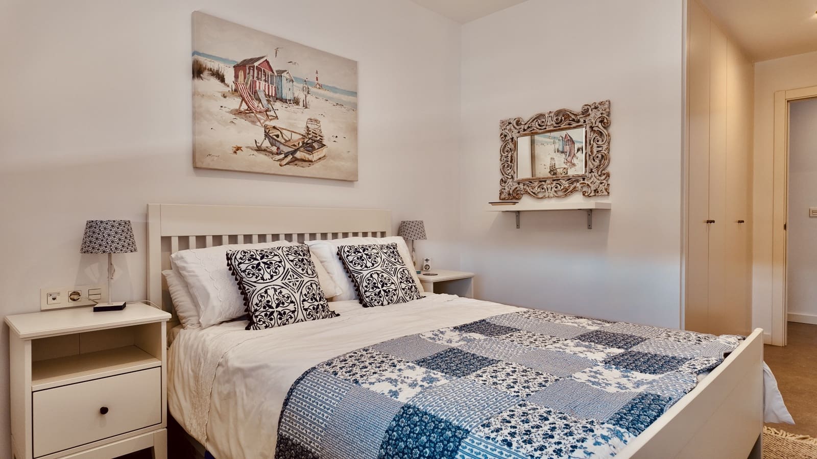 4 quarto Moradia Geminada para venda em Estepona com piscina garagem - 949 000 € (Ref: 9891617)