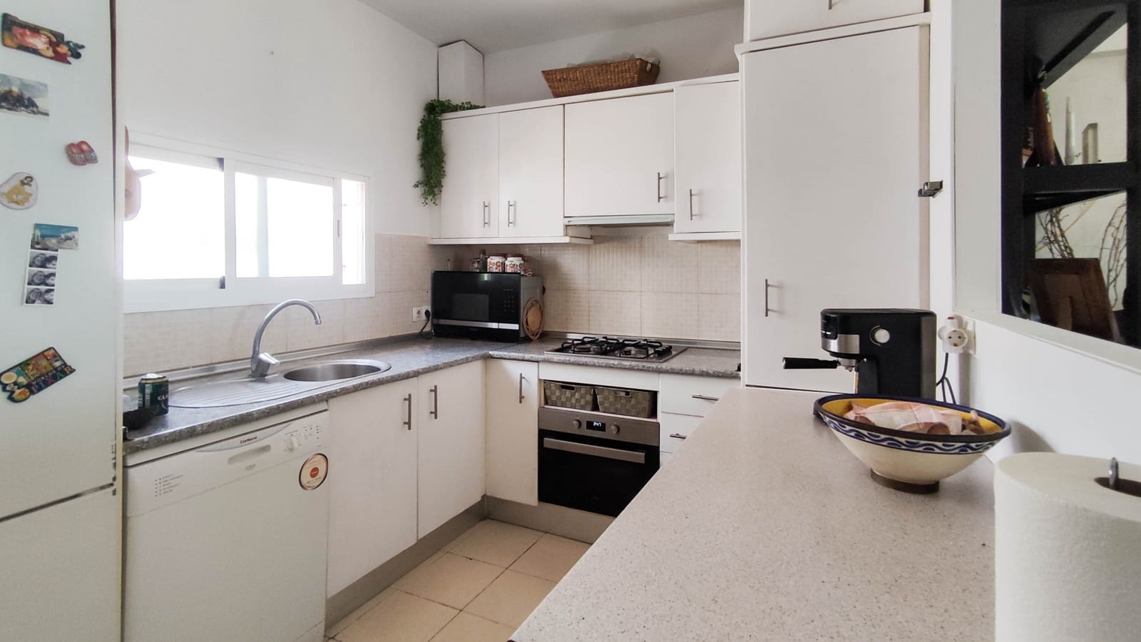 2 bedroom Apartment for sale in Manilva with pool garage - € 250,000 (Ref: 9961921)