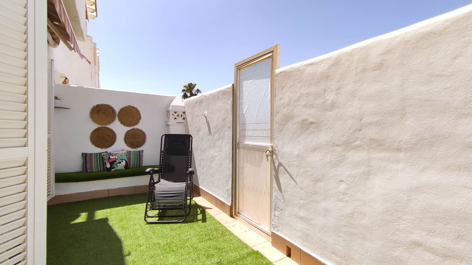 2 bedroom Apartment for sale in Manilva with pool garage - € 250,000 (Ref: 9961921)