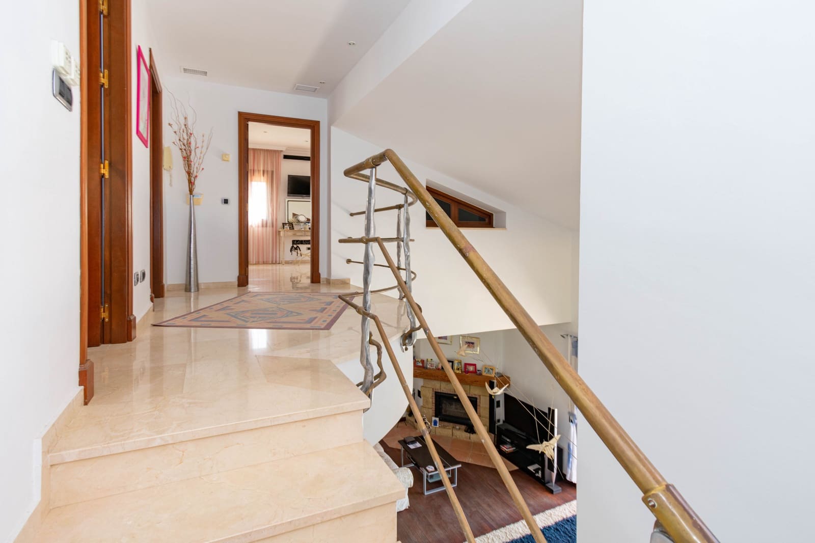 4 sovrum Villa till salu i Estepona med pool garage - 1 500 000 € (Ref: 9998022)