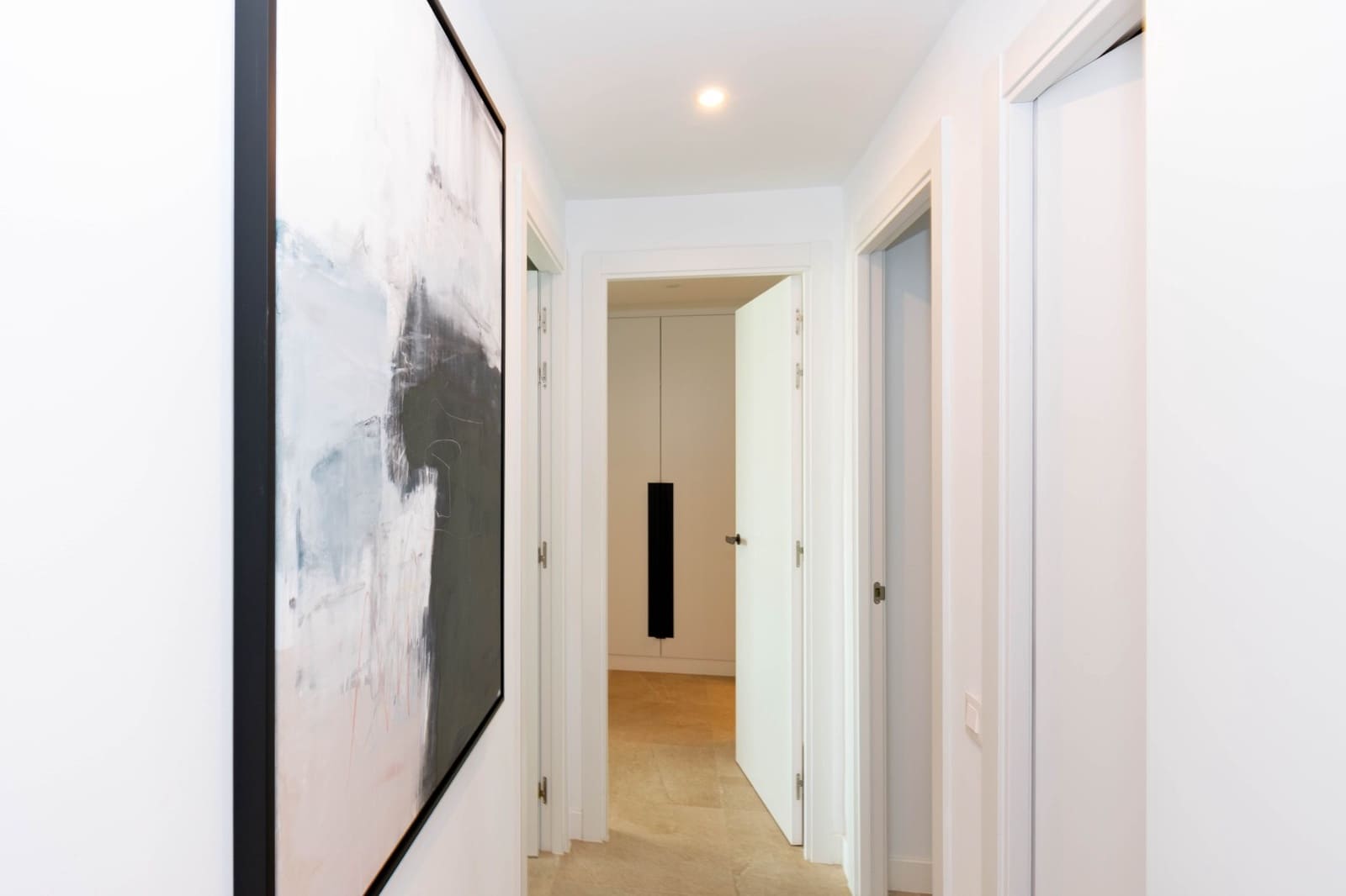 Ático de 3 habitaciones en Estepona en venta con piscina garaje - 1.390.000 € (Ref: 9999737)
