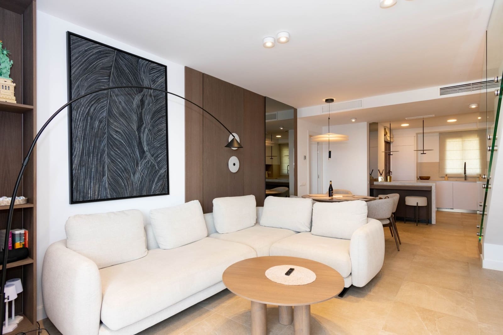 Ático de 3 habitaciones en Estepona en venta con piscina garaje - 1.390.000 € (Ref: 9999737)
