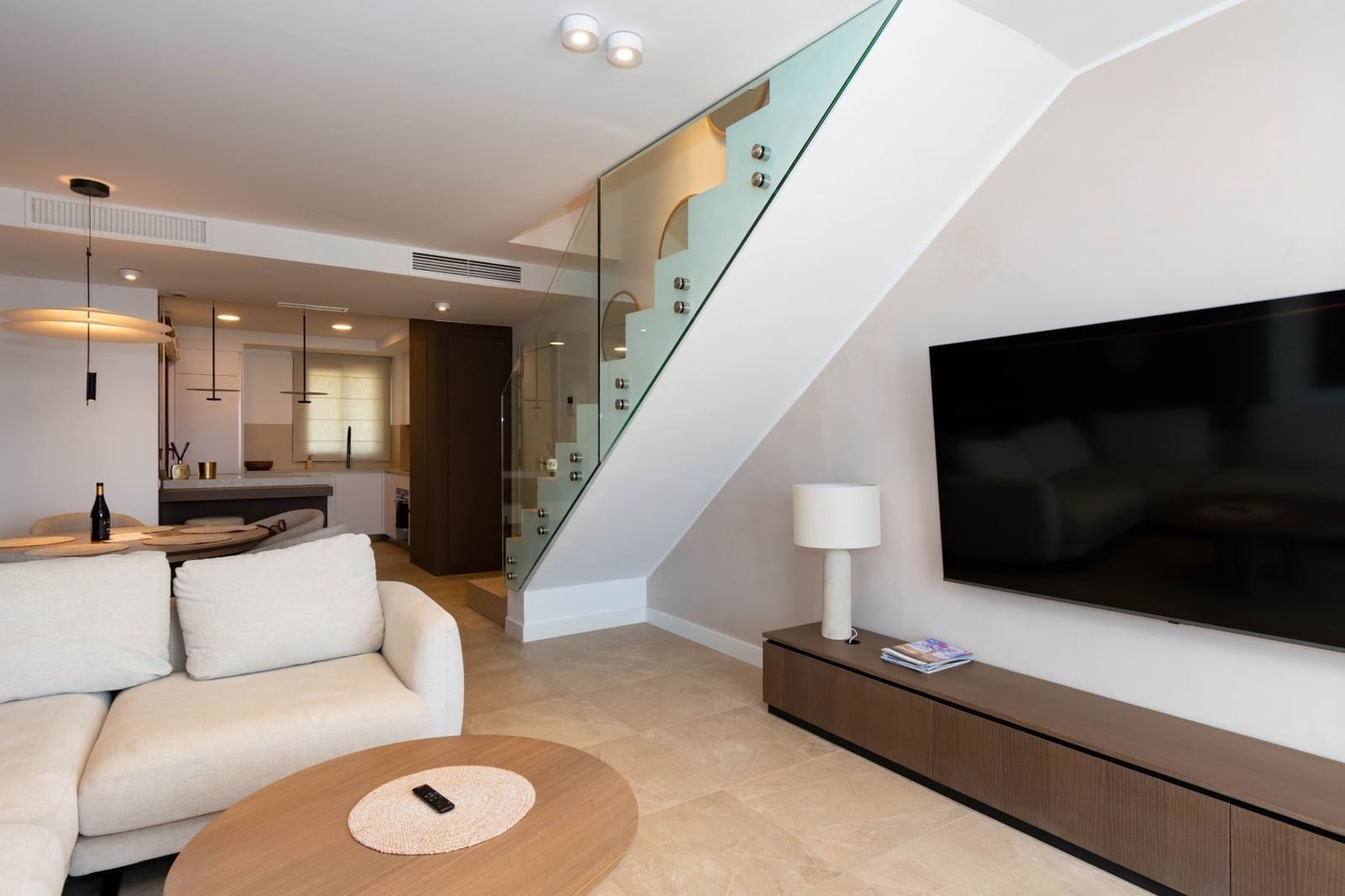Ático de 3 habitaciones en Estepona en venta con piscina garaje - 1.390.000 € (Ref: 9999737)