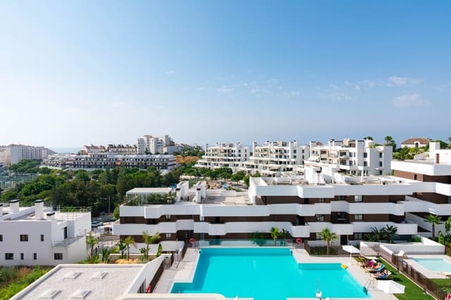 3 bedroom Penthouse for sale in Estepona with pool garage - € 1,390,000 (Ref: 9999737)