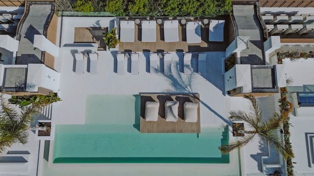 2 makuuhuone Huoneisto myytävänä paikassa Santa Eulalia / Santa Eularia mukana uima-altaan 
autotalli - 1 580 000 € (Ref: 10183761)