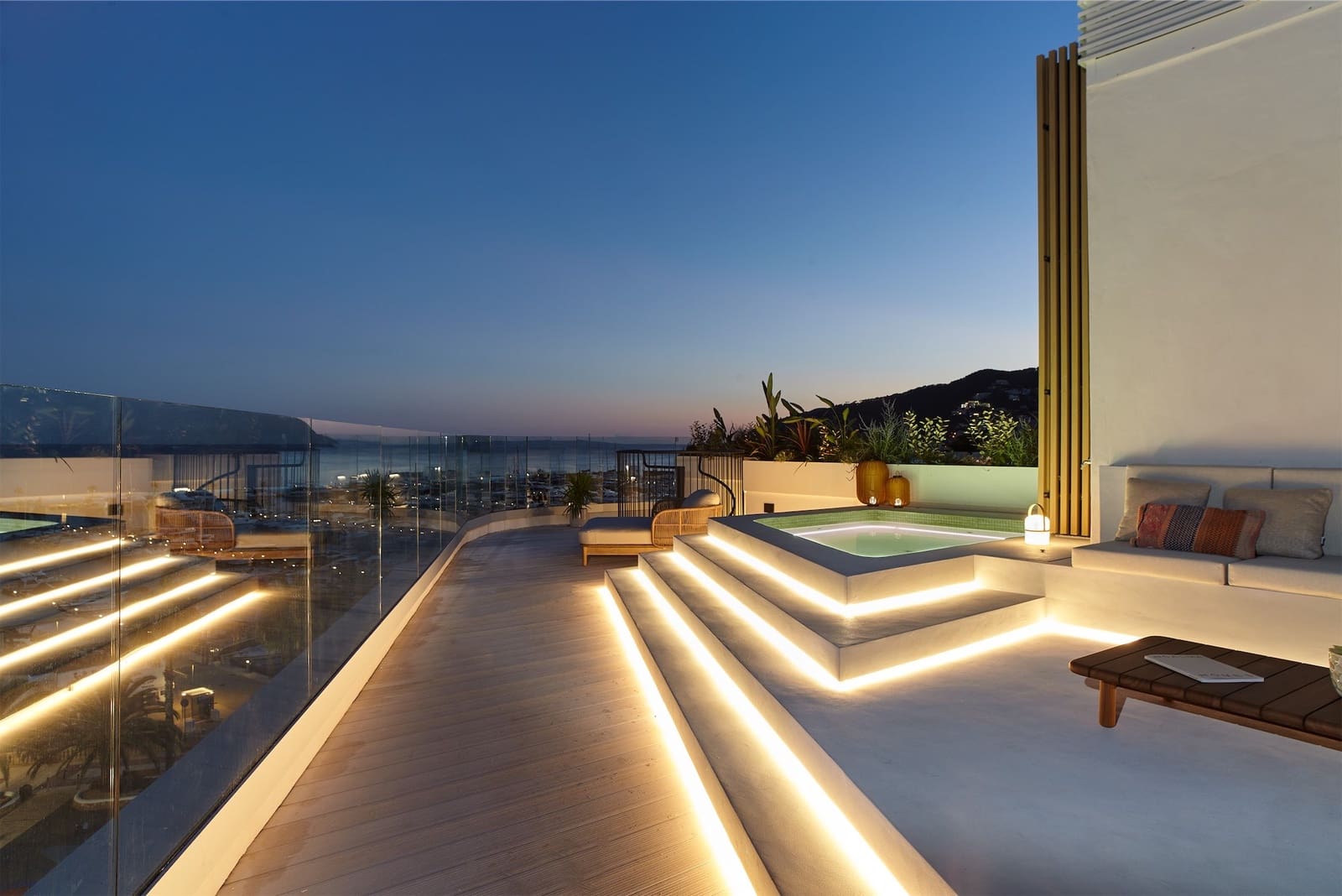 2 makuuhuone Huoneisto myytävänä paikassa Santa Eulalia / Santa Eularia mukana uima-altaan 
autotalli - 1 580 000 € (Ref: 10183761)