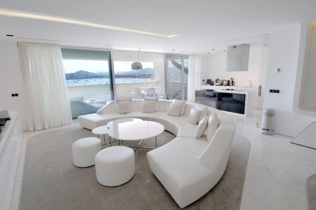 4 soveværelse Penthouse til salg i Talamanca med swimmingpool - € 3.250.000 (Ref: 4391847)