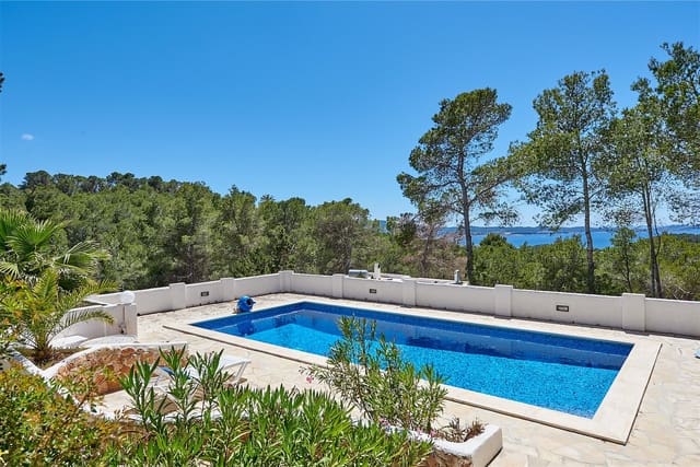 6 bedroom Villa for sale in Cala Salada, Sant Antoni de Portmany with pool - € 1,950,000 (Ref: 6027413)