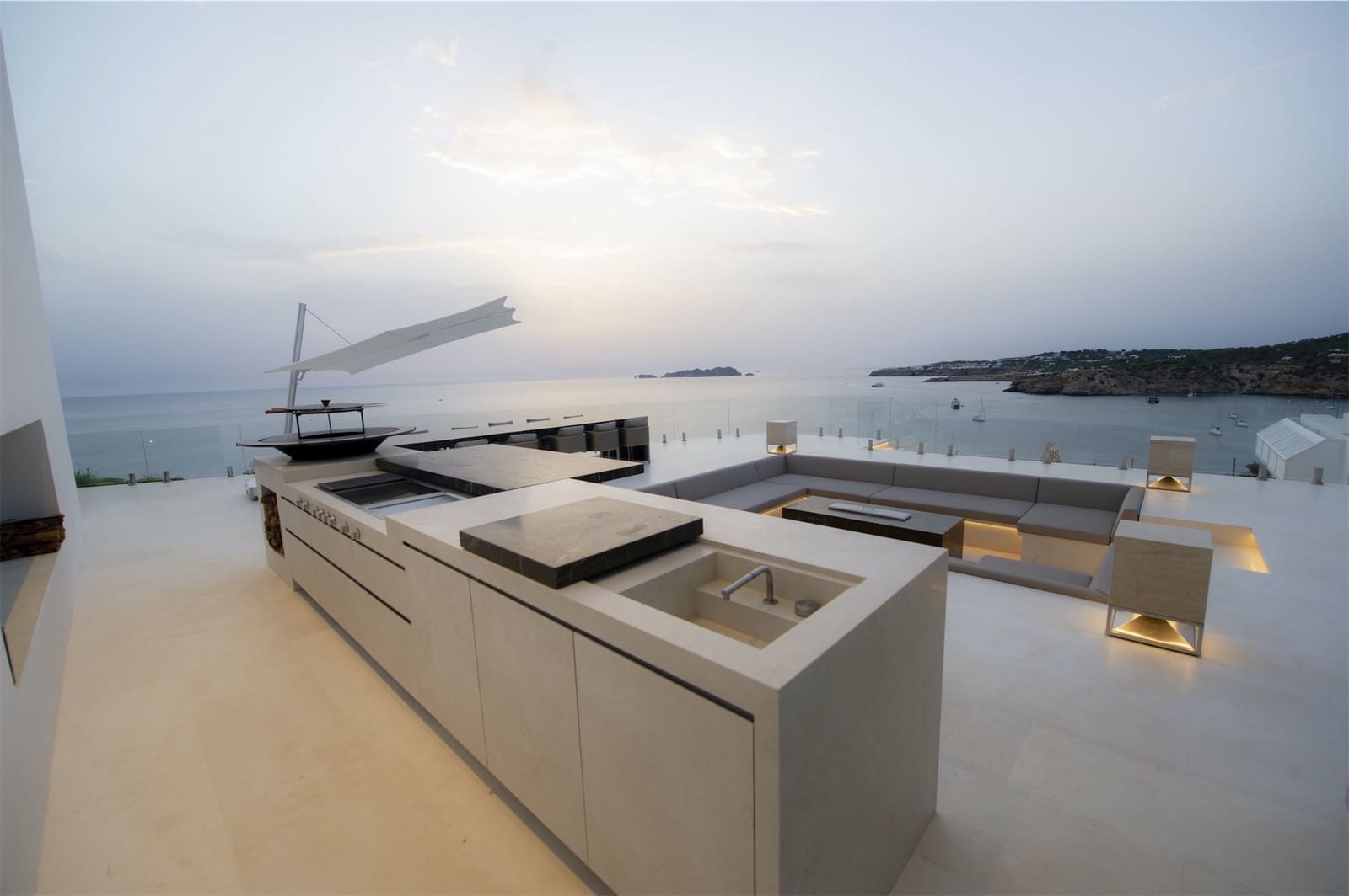 6 soveværelse Villa til salg i Cala Tarida med swimmingpool - € 18.600.000 (Ref: 6312473)