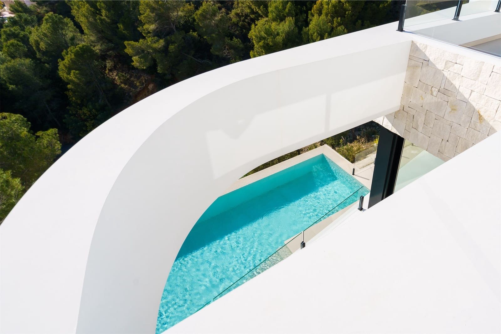 4 bedroom Villa for sale in Altea with pool garage - € 1,700,000 (Ref: 7519742)