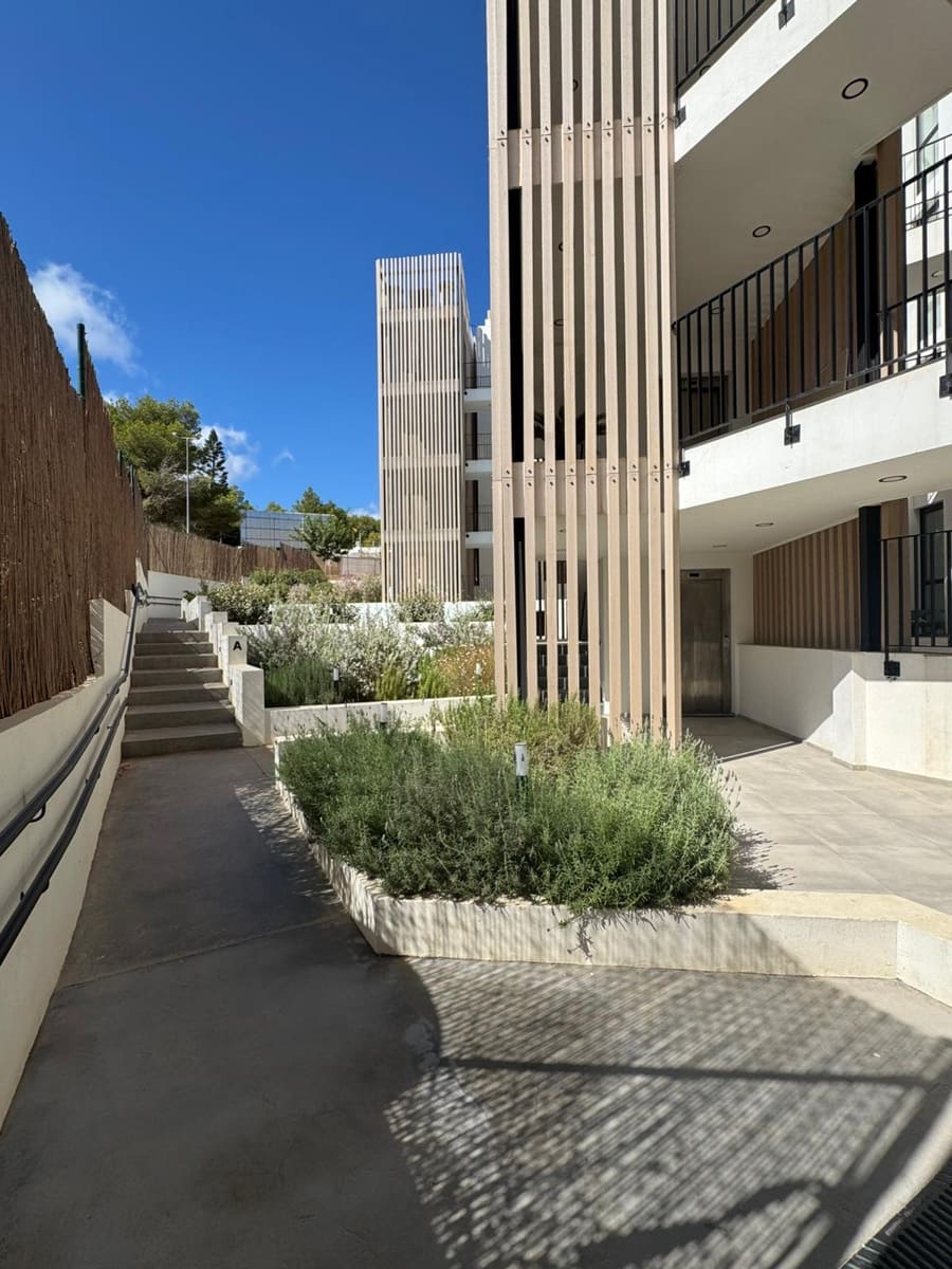 2 sypialnia Apartament na sprzedaż w Santa Eulalia / Santa Eularia z basenem garażem - 795 000 € (Ref: 9394111)