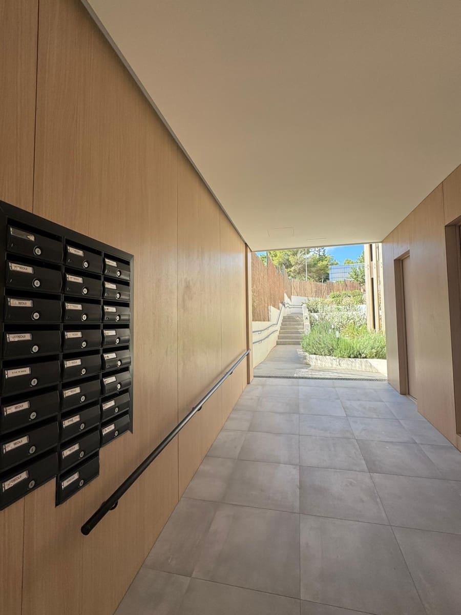 2 sypialnia Apartament na sprzedaż w Santa Eulalia / Santa Eularia z basenem garażem - 795 000 € (Ref: 9394111)