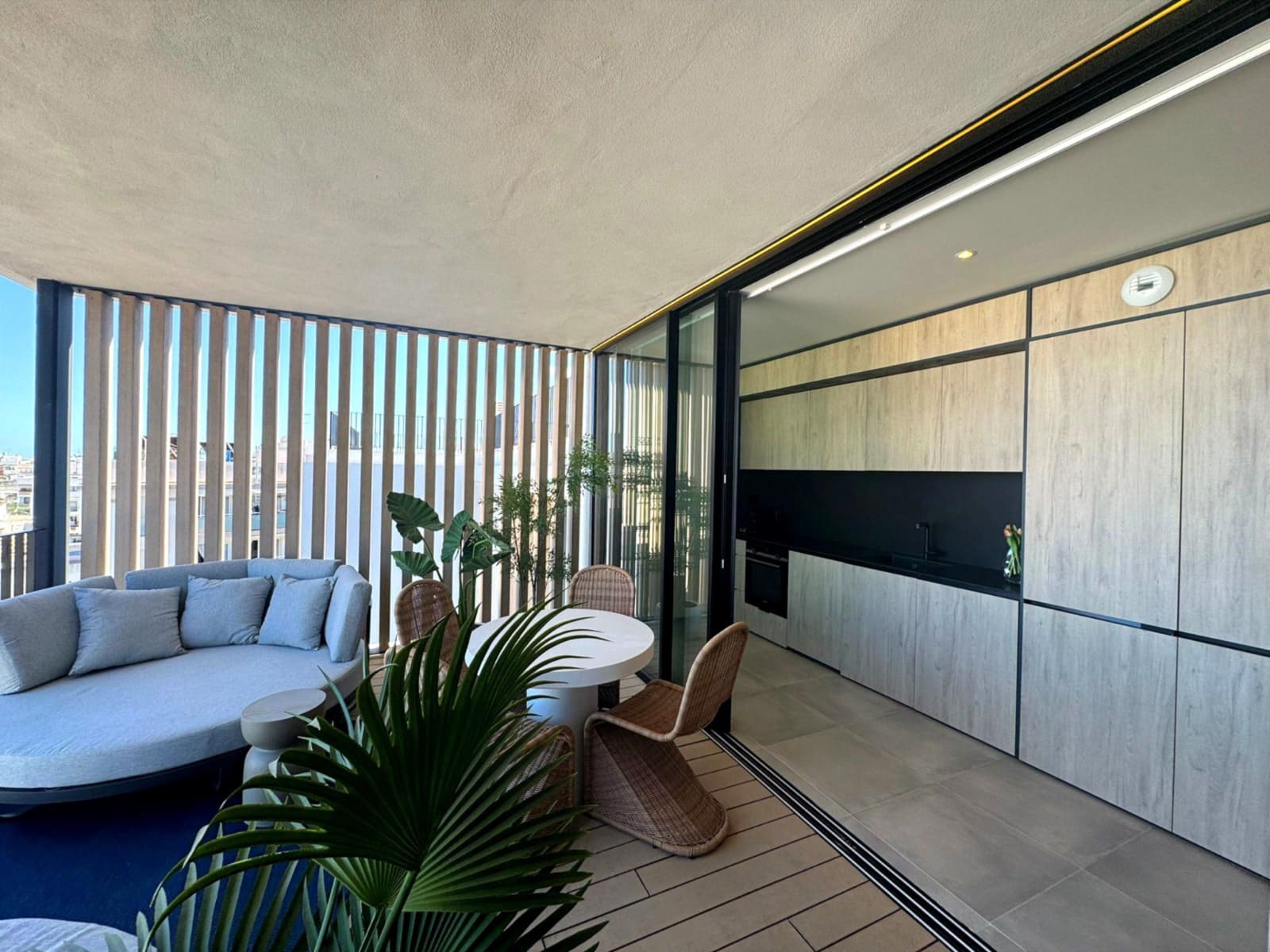 2 sypialnia Apartament na sprzedaż w Santa Eulalia / Santa Eularia z basenem garażem - 795 000 € (Ref: 9394111)