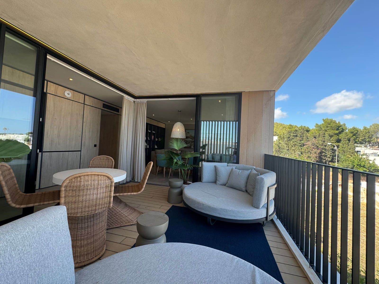 2 sypialnia Apartament na sprzedaż w Santa Eulalia / Santa Eularia z basenem garażem - 795 000 € (Ref: 9394111)