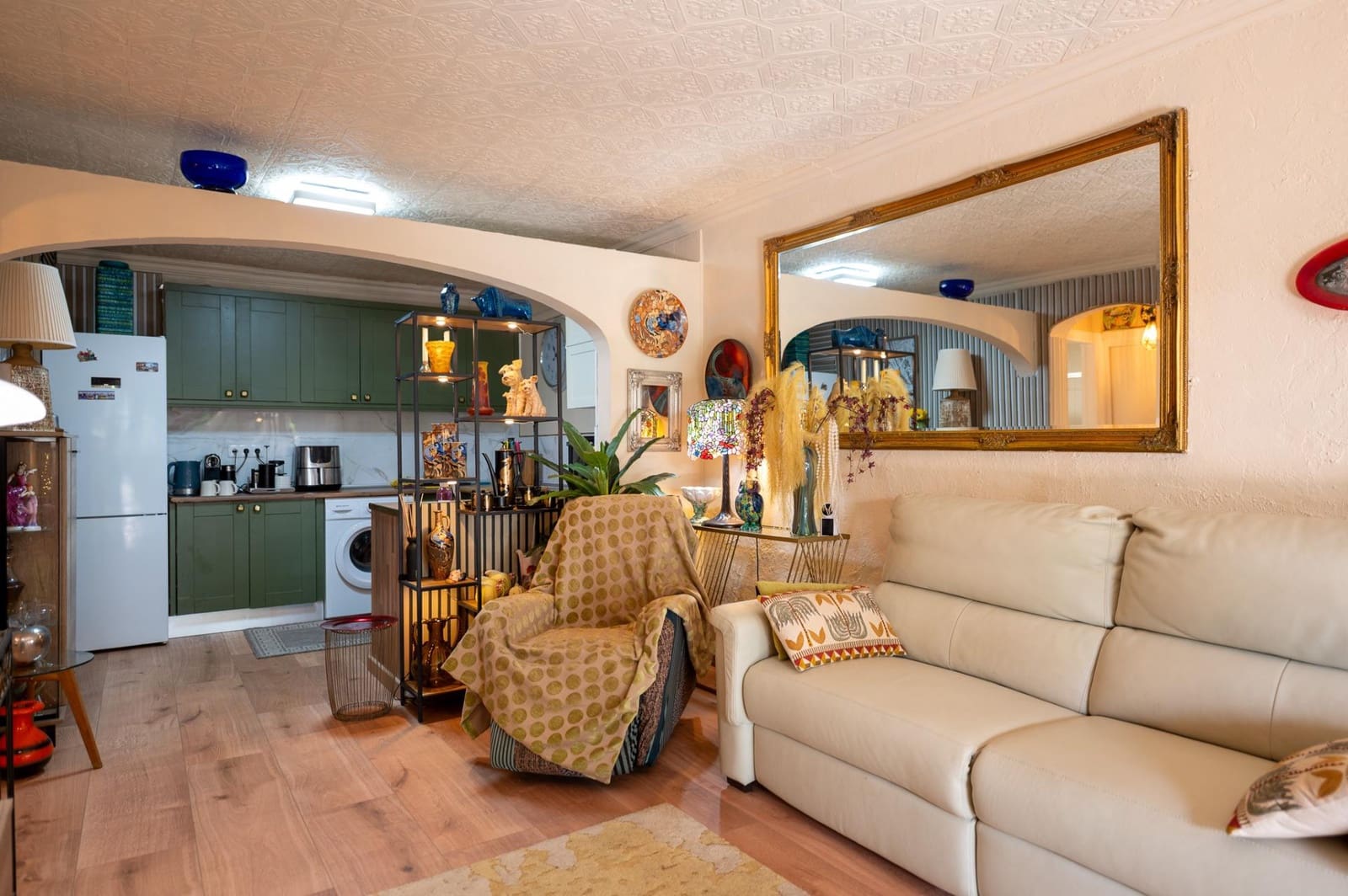 1 slaapkamer Appartement te koop in Sonneland met garage - € 265.000 (Ref: 10067987)