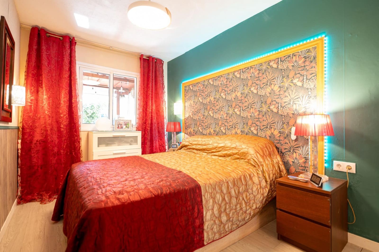 1 slaapkamer Appartement te koop in Sonneland met garage - € 265.000 (Ref: 10067987)