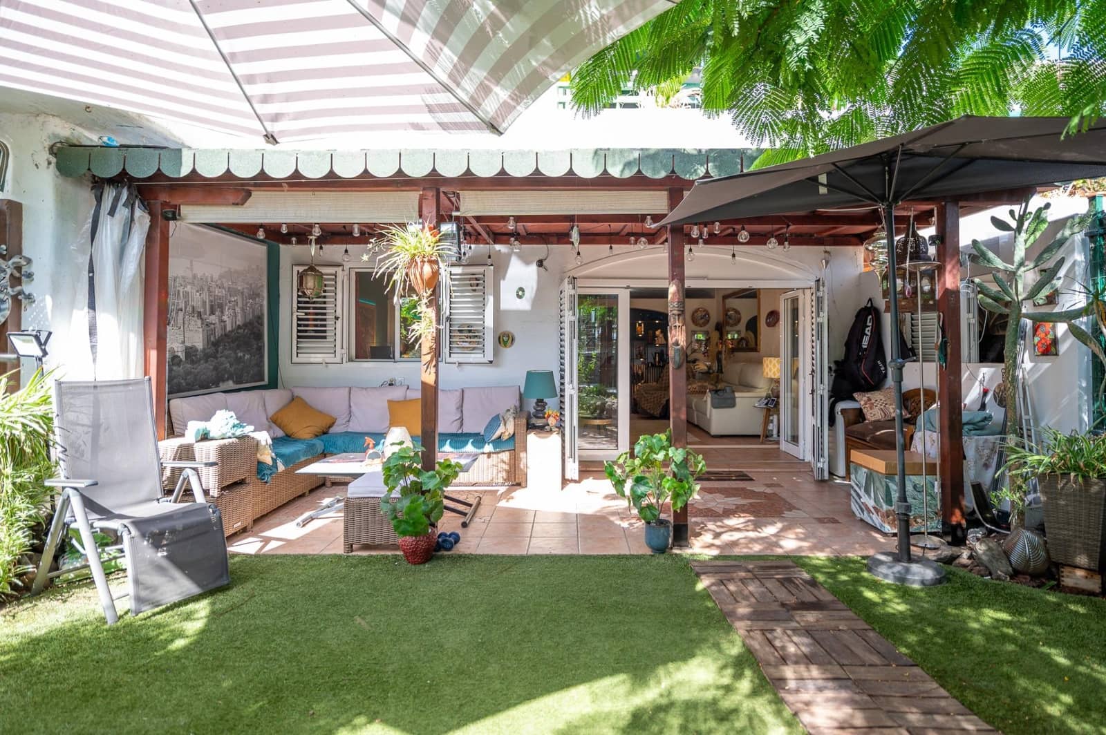 1 slaapkamer Appartement te koop in Sonneland met garage - € 265.000 (Ref: 10067987)