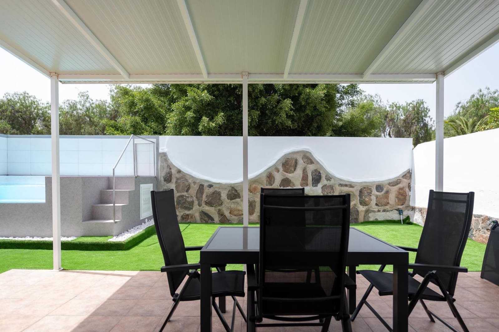 2 bedroom Bungalow for rent in Maspalomas - € 3,000 (Ref: 10157991)