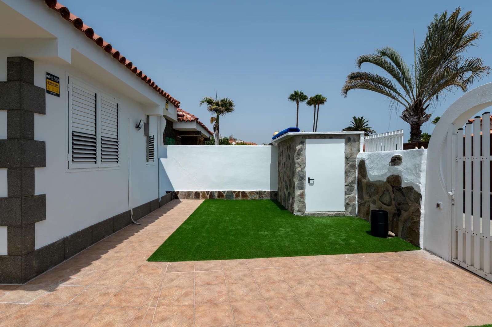 2 bedroom Bungalow for rent in Maspalomas - € 3,000 (Ref: 10157991)