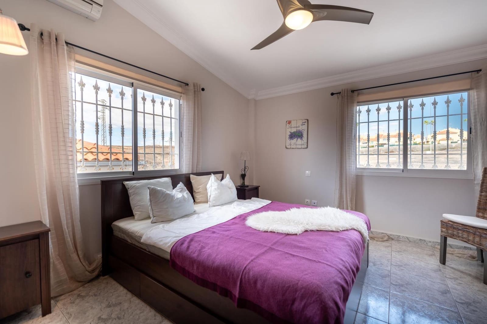 4 soveværelse Villa til salg i Sonneland med swimmingpool garage - € 980.000 (Ref: 8793603)