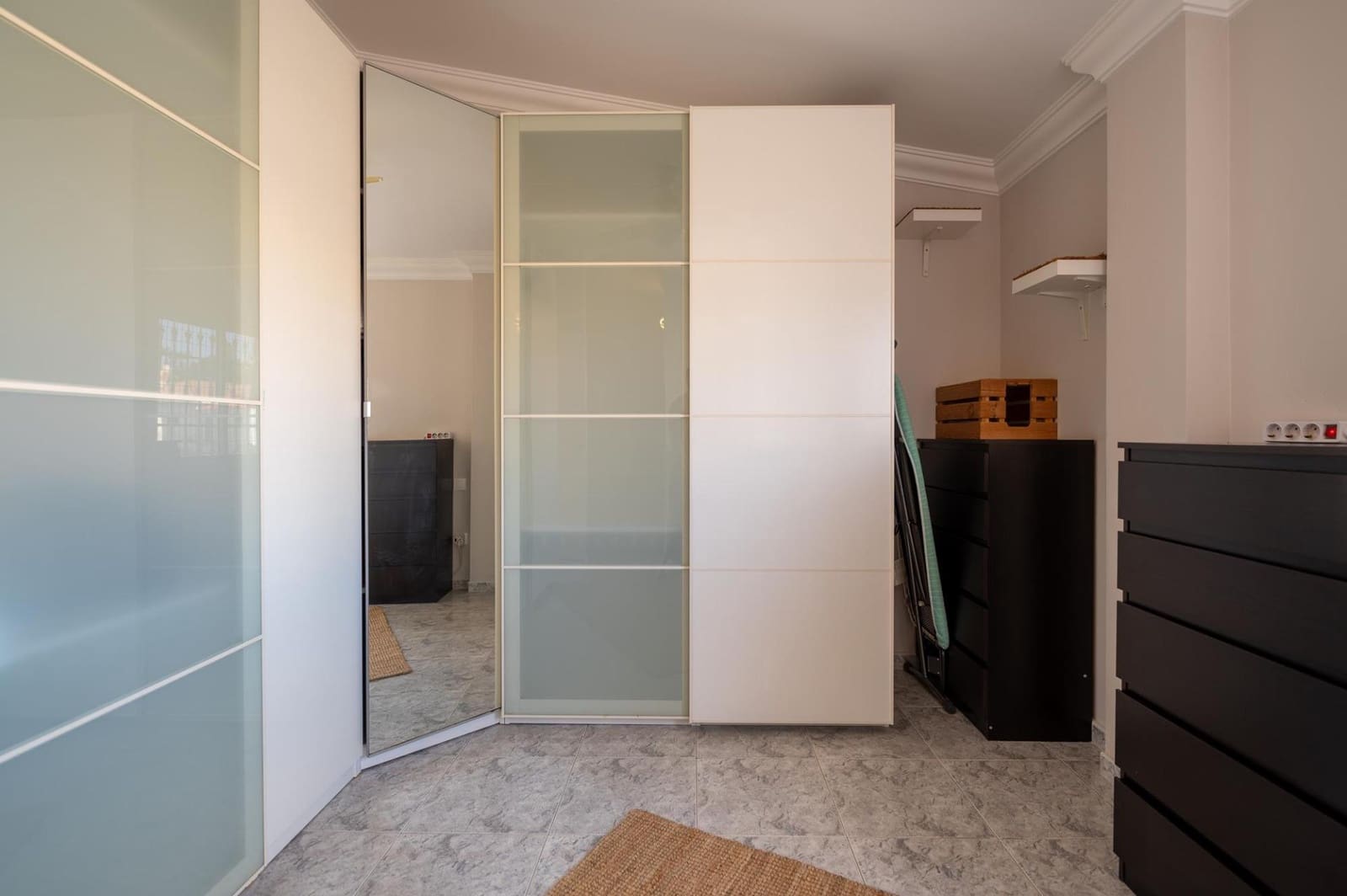 4 soveværelse Villa til salg i Sonneland med swimmingpool garage - € 980.000 (Ref: 8793603)