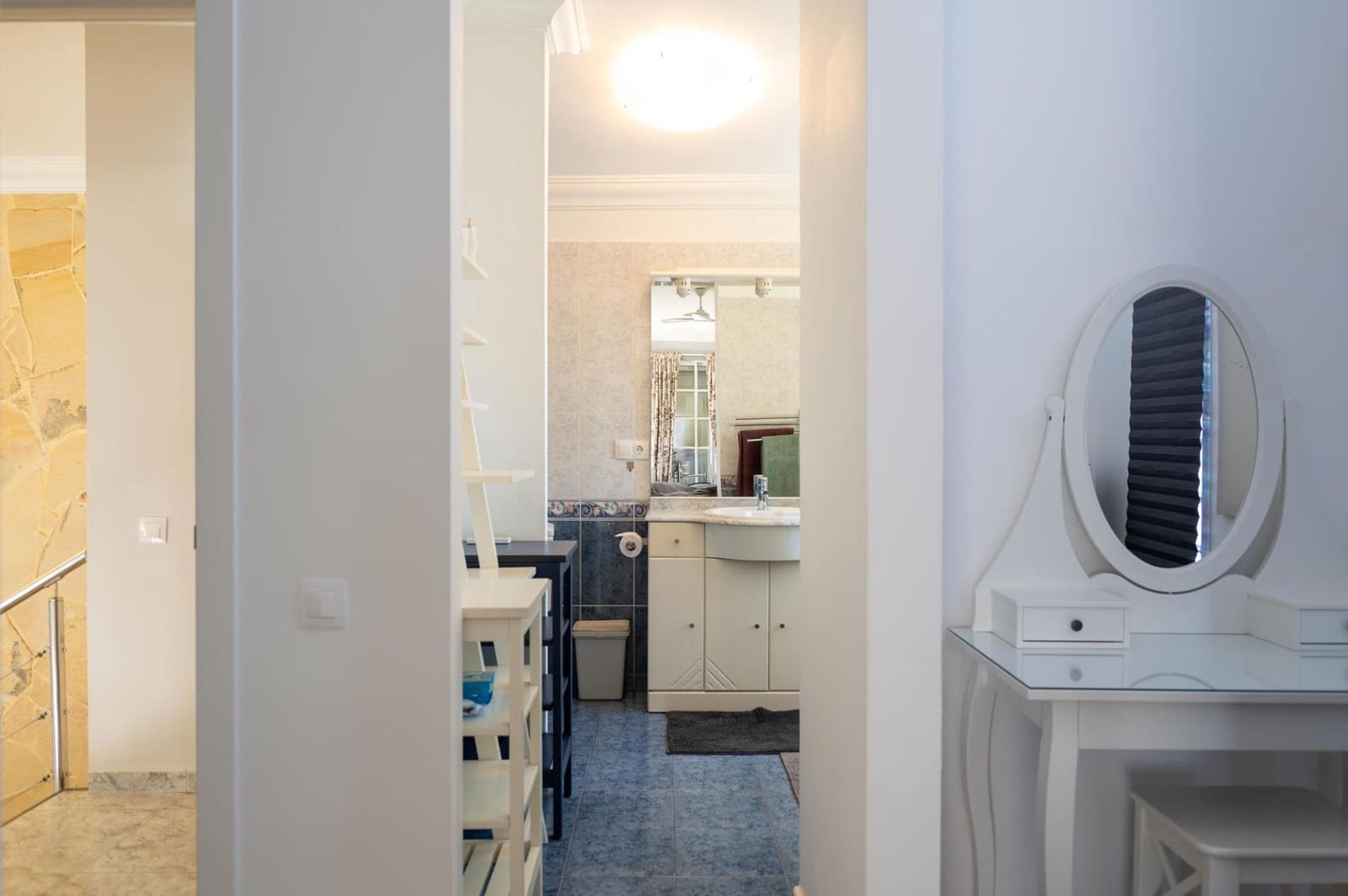 4 soveværelse Villa til salg i Sonneland med swimmingpool garage - € 980.000 (Ref: 8793603)