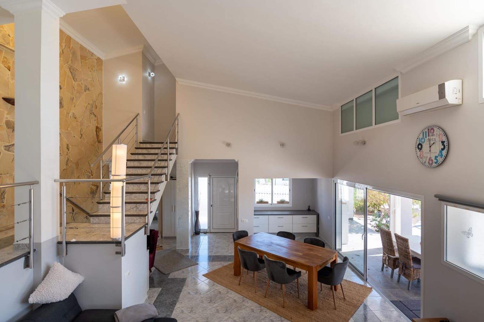 4 soveværelse Villa til salg i Sonneland med swimmingpool garage - € 980.000 (Ref: 8793603)