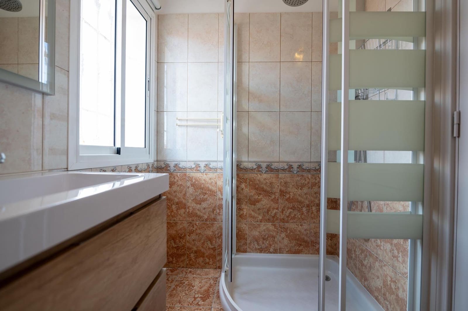 4 soveværelse Villa til salg i Sonneland med swimmingpool garage - € 980.000 (Ref: 8793603)