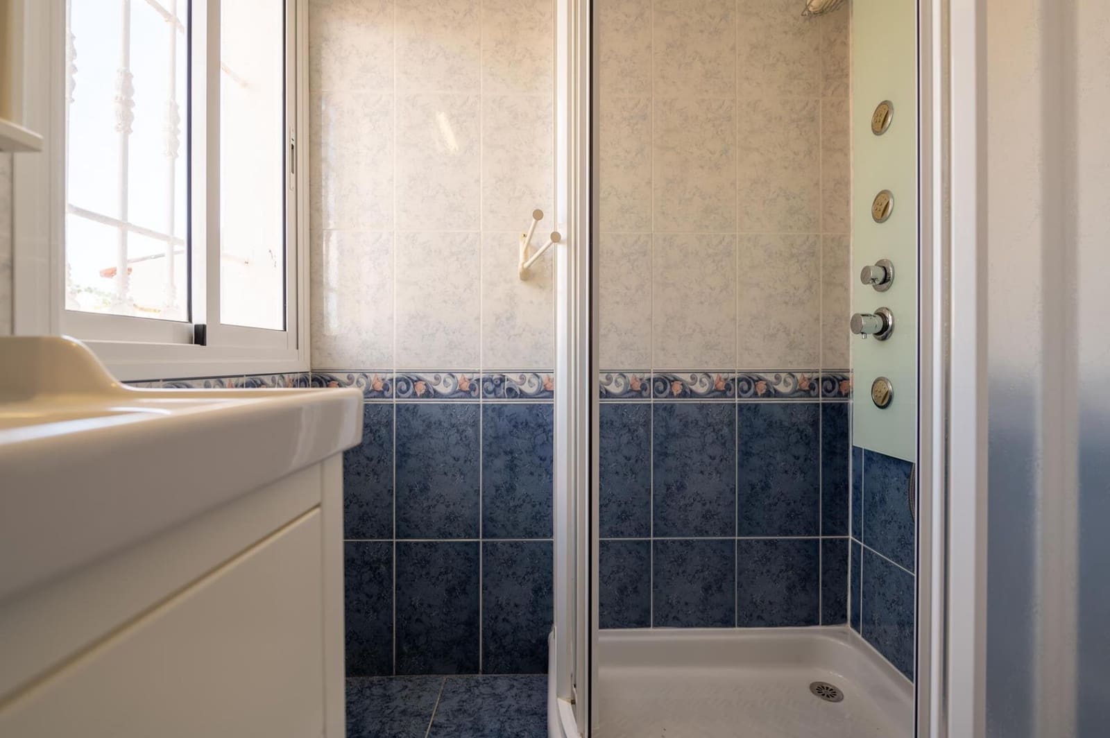 4 soveværelse Villa til salg i Sonneland med swimmingpool garage - € 980.000 (Ref: 8793603)