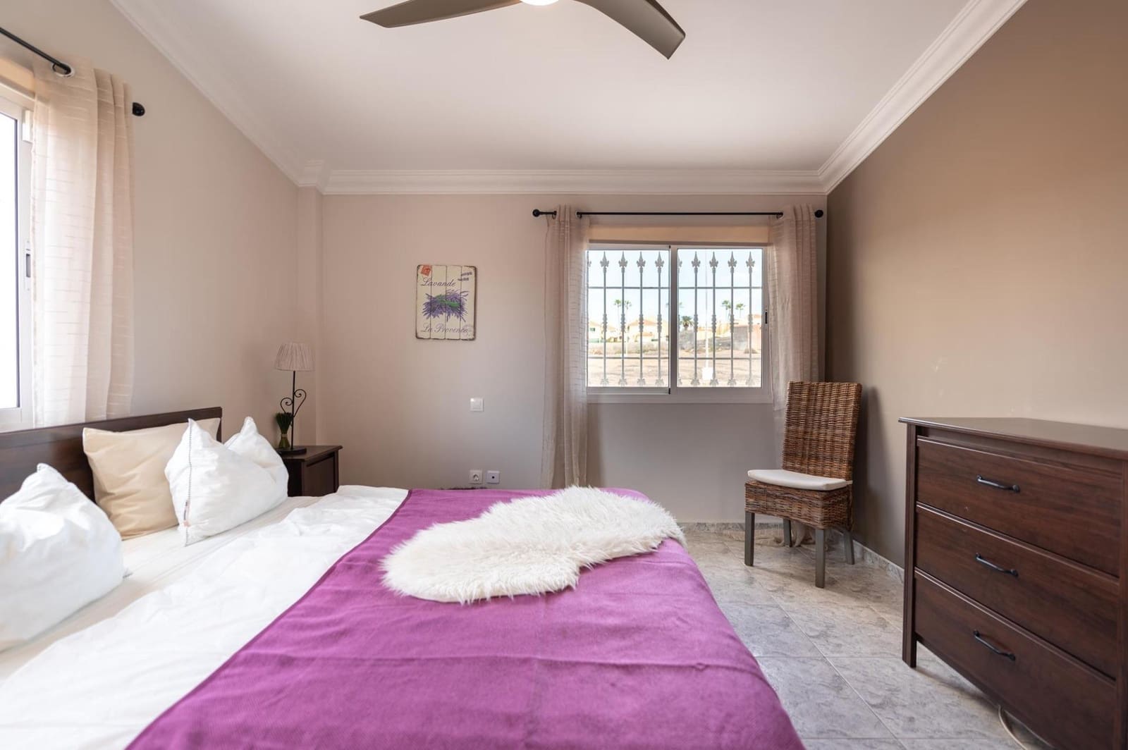 4 soveværelse Villa til salg i Sonneland med swimmingpool garage - € 980.000 (Ref: 8793603)