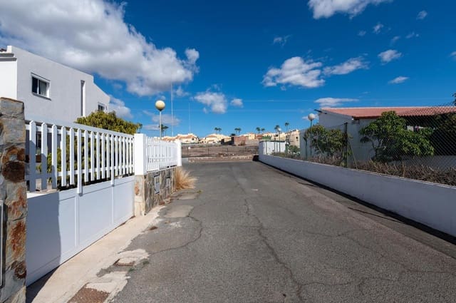 4 soveværelse Villa til salg i Sonneland, San Bartolomé de Tirajana med swimmingpool garage - € 980.000 (Ref: 8793603)