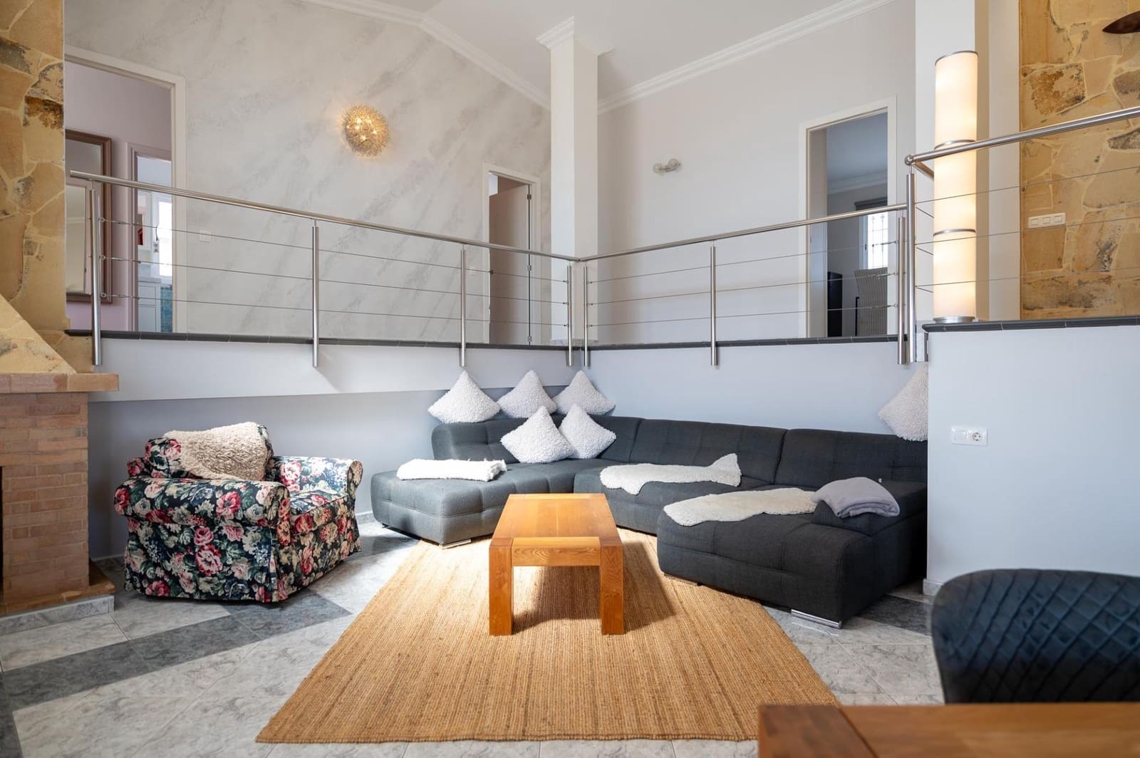 4 soveværelse Villa til salg i Sonneland med swimmingpool garage - € 980.000 (Ref: 8793603)