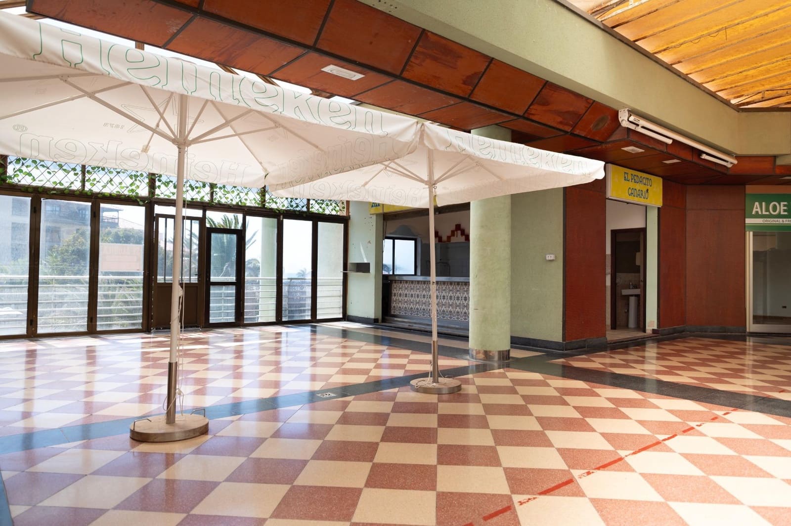 Erhverv til salg i San Bartolome de Tirajana - € 299.000 (Ref: 8926448)