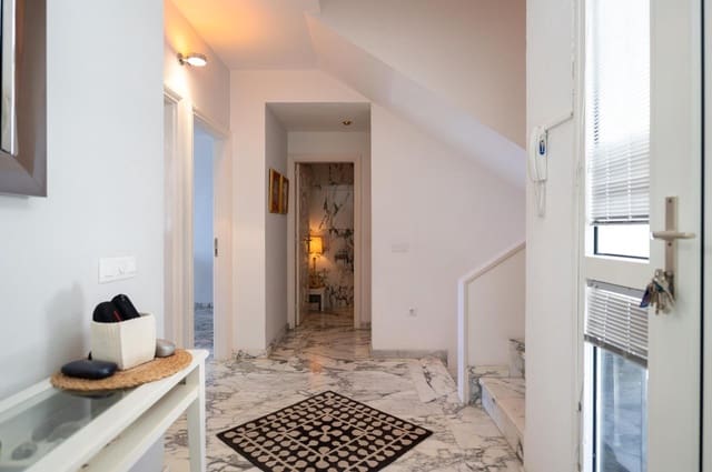 3 makuuhuone Huvila myytävänä paikassa Patalavaca, Mogán mukana uima-altaan 
autotalli - 1 099 000 € (Ref: 9089766)